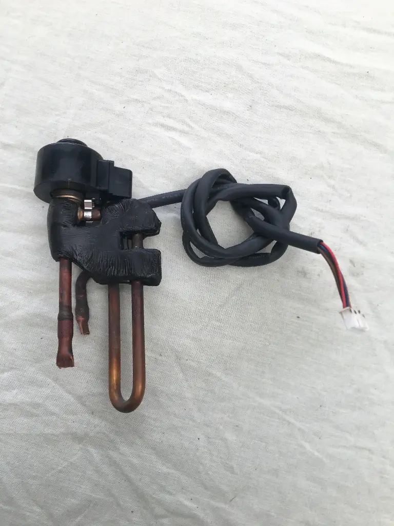 Bobine détendeur d'occasion module hydraulique DAIKIN EWYQ007ACV3P-H_0