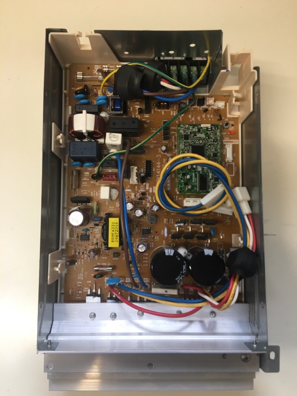 CARTE UE ALIM ,COMMANDES ET SONDES HITACHI RAS-2.OWHVN JCHRAS2.0WHVNA01_0