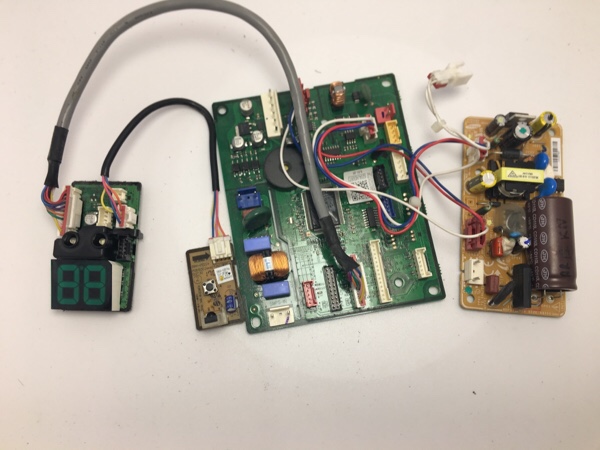 CARTE UI ALIM ,COMMANDES ET SONDES SAMSUNG AR 09 KN_0